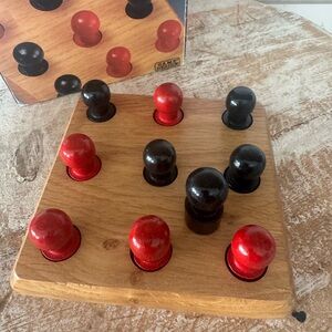 Vintage 1986 Daybranch OT-7 Tic Tac Toe Game Oak Board